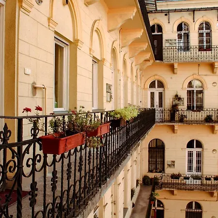 Feodorm Budapest