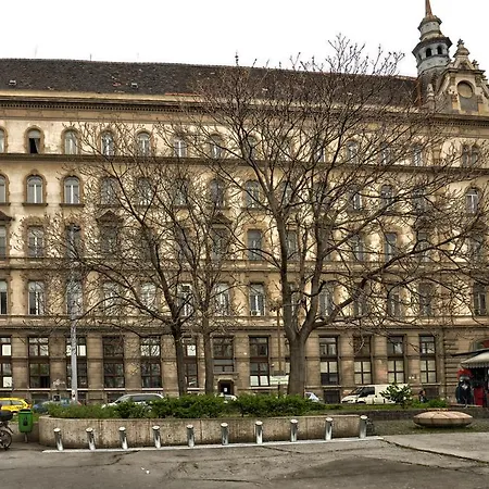 Feodorm Budapest